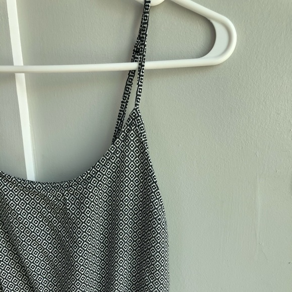 OLD NAVY Spaghetti Strap Dress - Picture 4 of 5